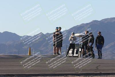 media/Oct-30-2025-Racers Edge (Thu) [[dabbdaf680]]/1-Around the Pits- Track Walk/